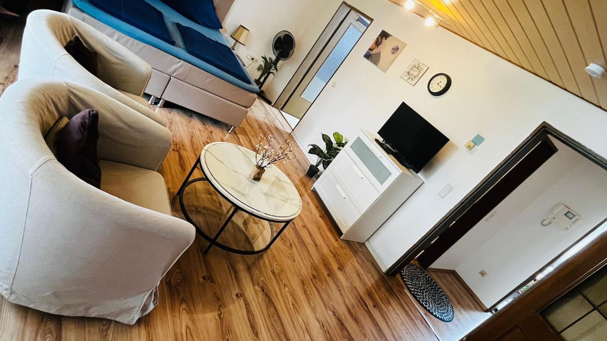 Private Studio Apartment With Balcony In Dortmund-Brackel Exterior photo